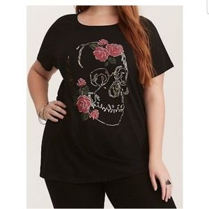 Torrid metallic skull and roses tee size 5